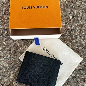 Authentic Louis Vuitton Taiga Anton Slender Wallet